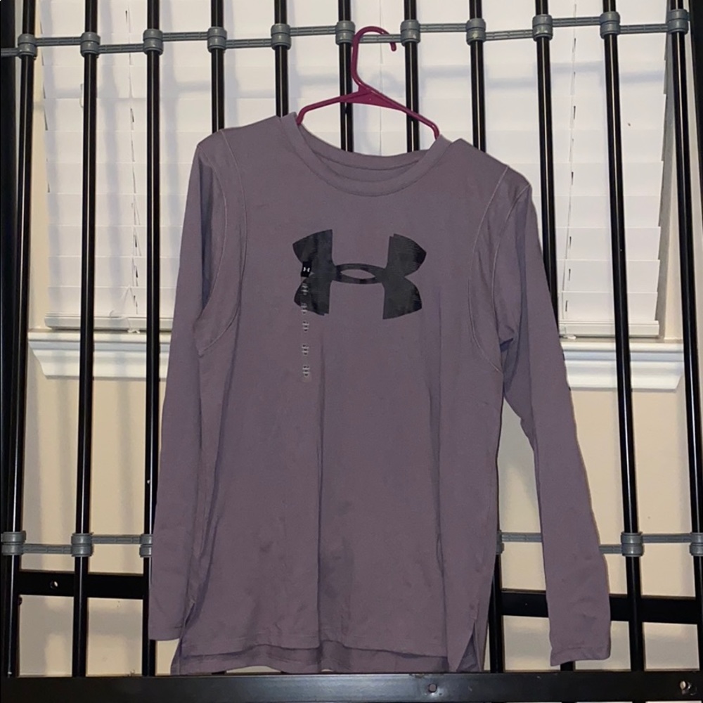 Grayish purple under armor long sleeve t-shirt
